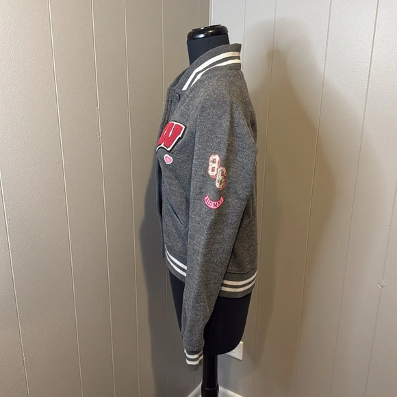 C Victoria’s Secret PINK Women’s Large Wisconsin Badger UW Wisconsin Letterman - Picture 3 of 7